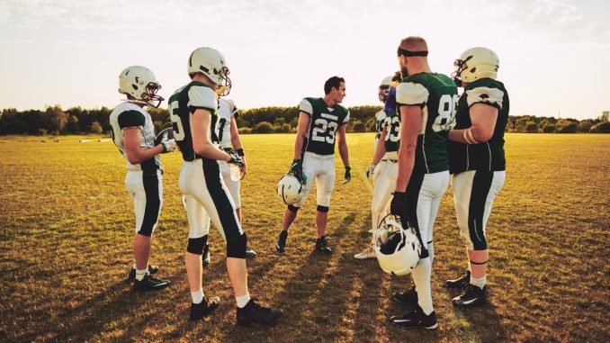 College football players underestimate the risk of injury-Vigorcolumn